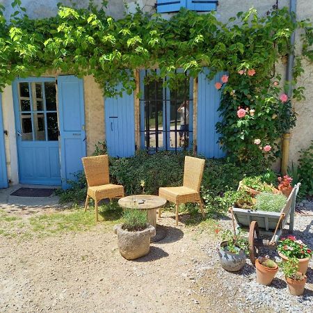 Gite La Poule Bleue Charavines Exterior photo