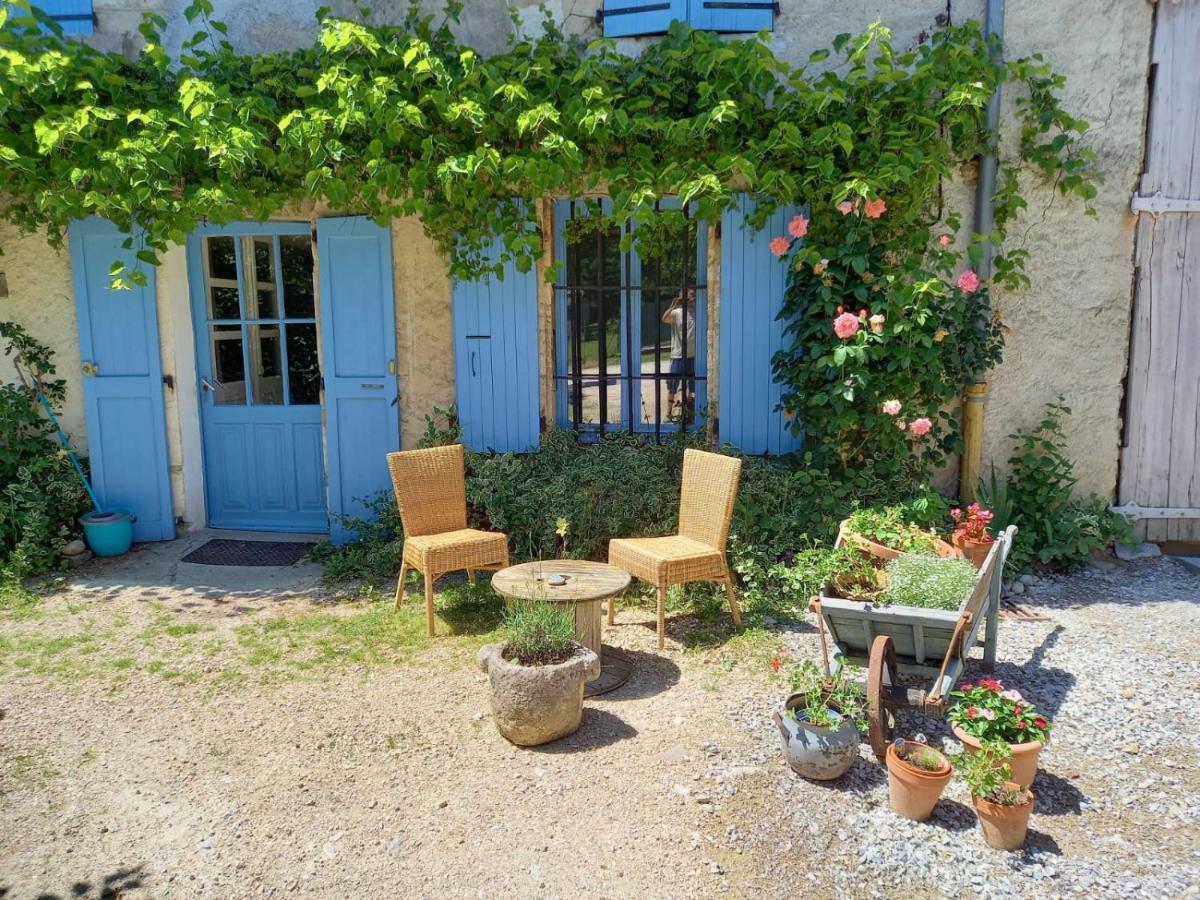 Gite La Poule Bleue Charavines Exterior photo